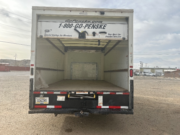 Used 2022 Ford E-350 - photo 11