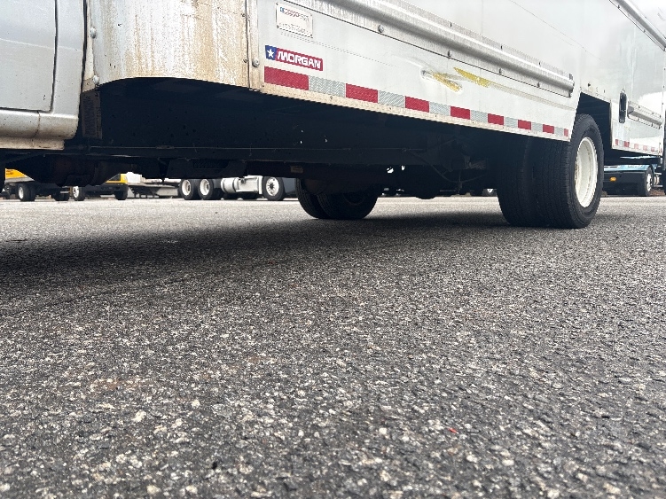 Used 2022 Ford E-350 - photo 7