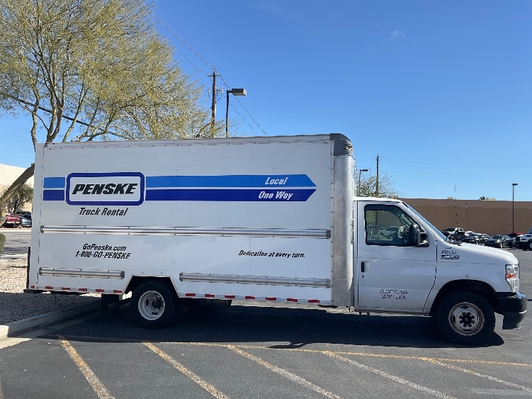 Used 2022 Ford E-350 - photo 12