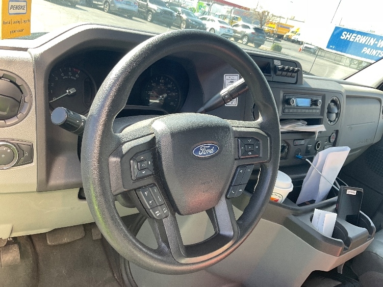 Used 2022 Ford E-350 - photo 15