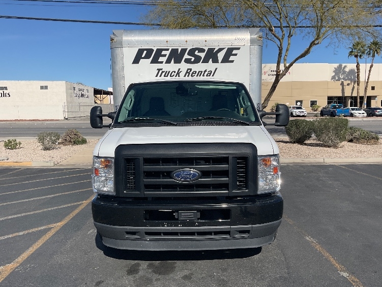 Used 2022 Ford E-350 - photo 2