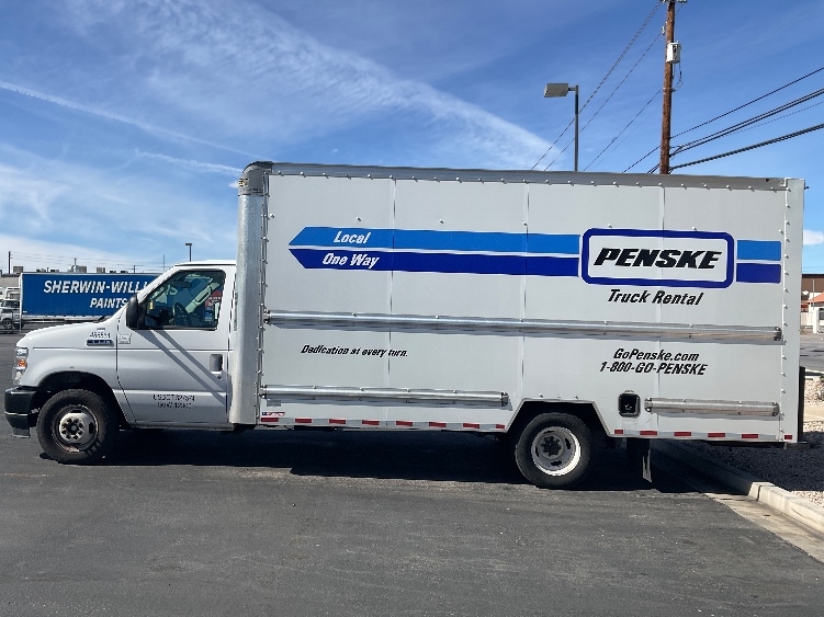 Used 2022 Ford E-350 - photo 6
