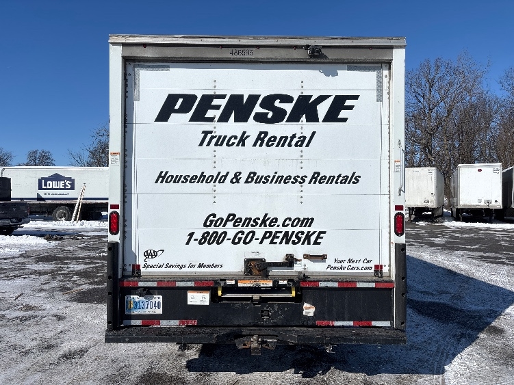 Used 2022 Ford E-350 - photo 9