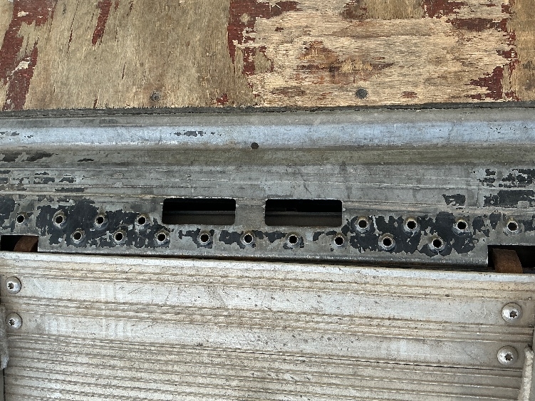Used 2022 Ford E-350 - photo 12