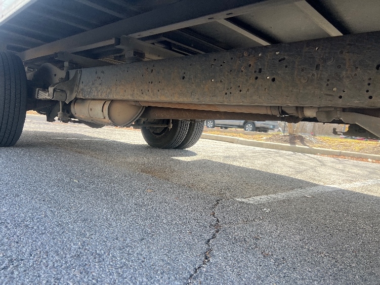 Used 2022 Ford E-350 - photo 16