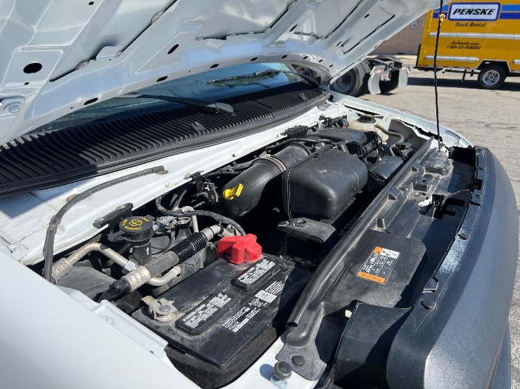 Used 2022 Ford E-350 - photo 25