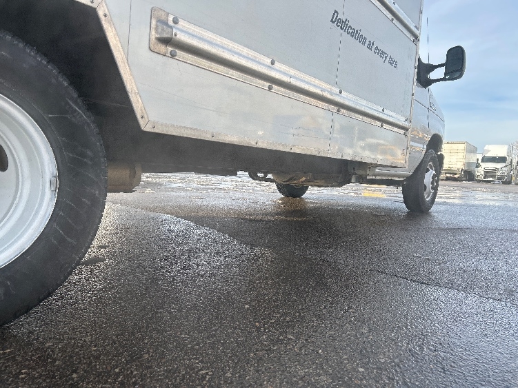 Used 2022 Ford E-350 - photo 15