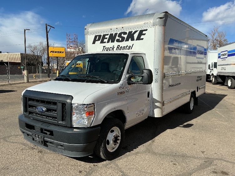Used 2022 Ford E-350 - photo 5