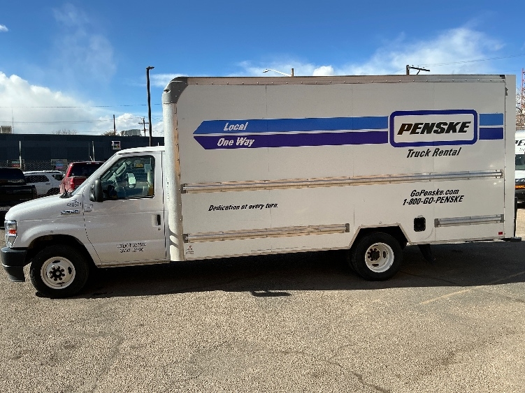 Used 2022 Ford E-350 - photo 6