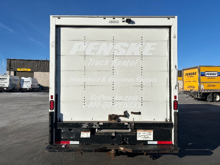 Used 2022 Ford E-350 - photo 9