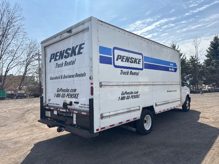 Used 2022 Ford E-350 - photo 15