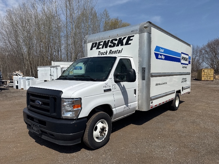 Used 2022 Ford E-350 - photo 5