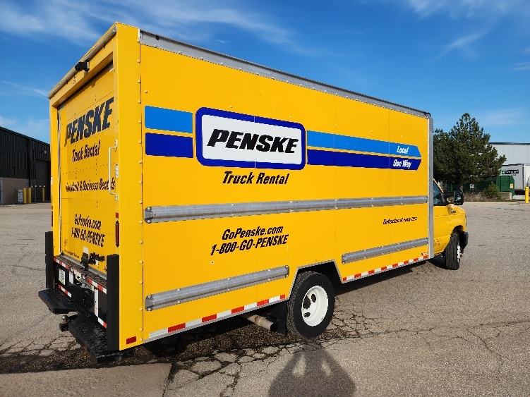 Used 2022 Ford E-350 - photo 14