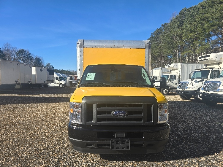Used 2022 Ford E-350 Box Van - photo 2