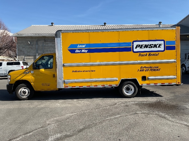 Used 2022 Ford E-350 - photo 6