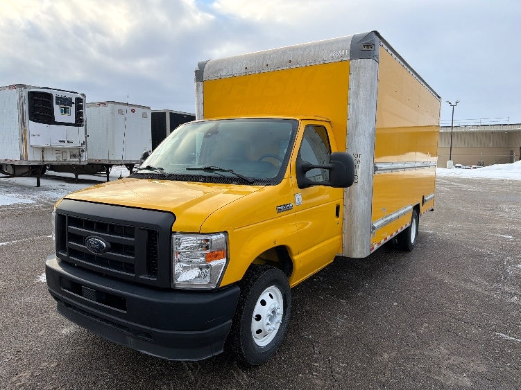 Used 2022 Ford E-350 - photo 5