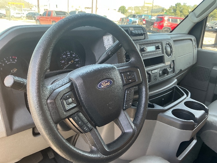Used 2022 Ford E-350 - photo 19