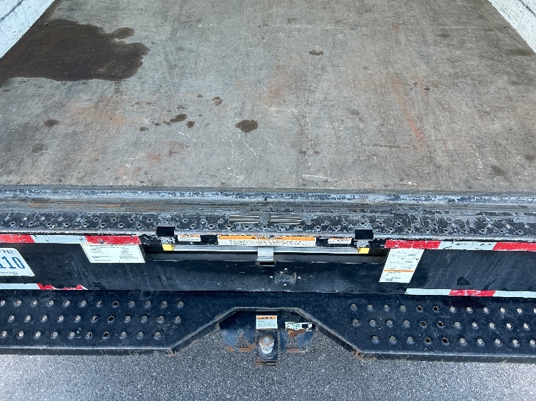 Used 2022 Ford E-350 - photo 12