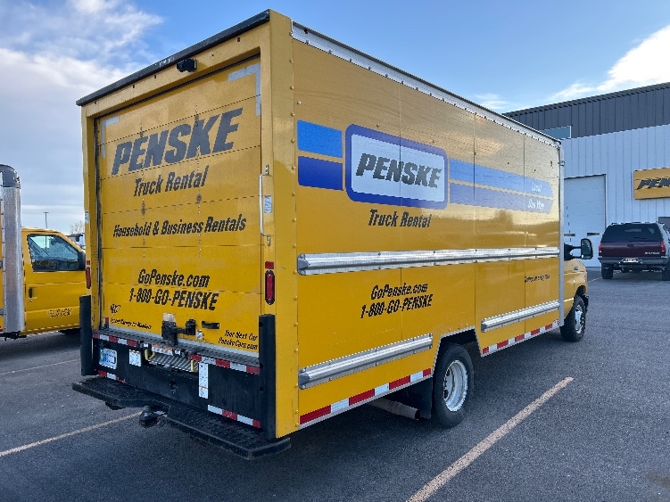 Used 2022 Ford E-350 - photo 15