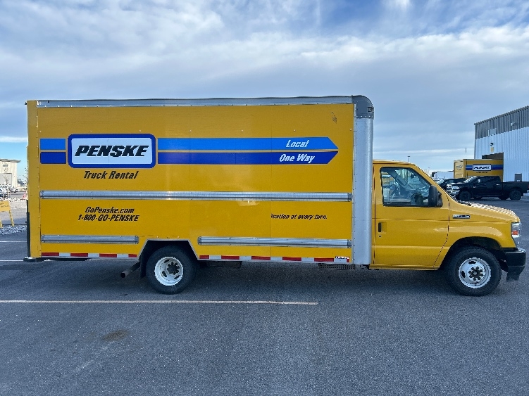 Used 2022 Ford E-350 - photo 17