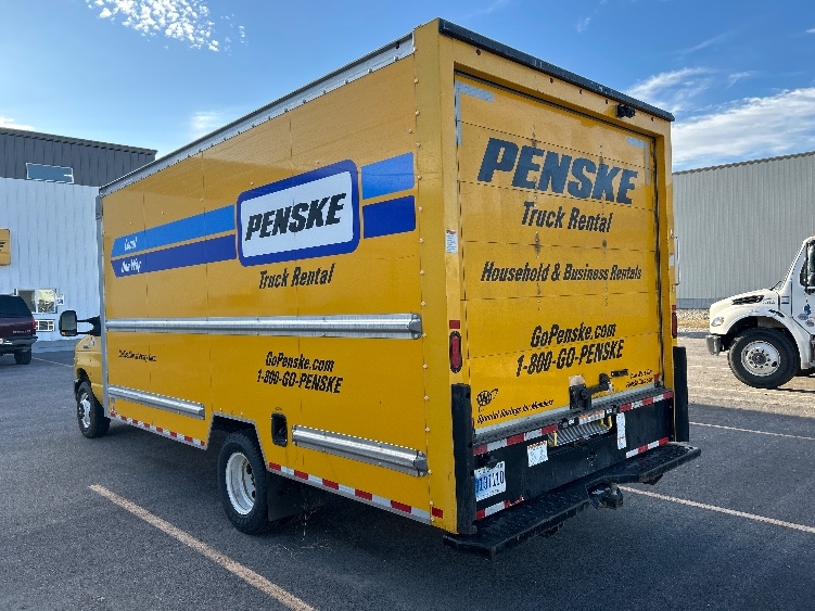 Used 2022 Ford E-350 - photo 8