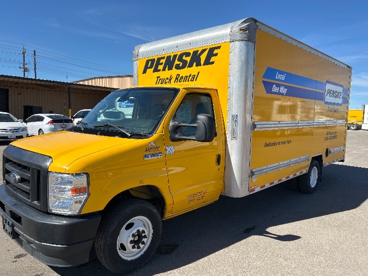 Used 2022 Ford E-350 - photo 5
