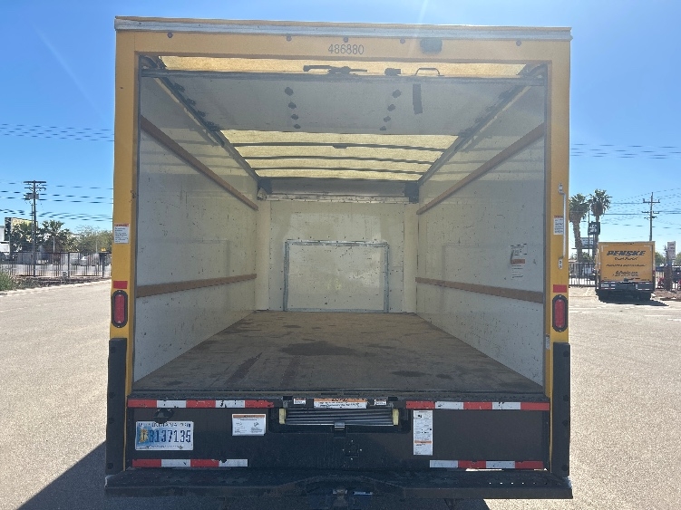 Used 2022 Ford E-350 - photo 11