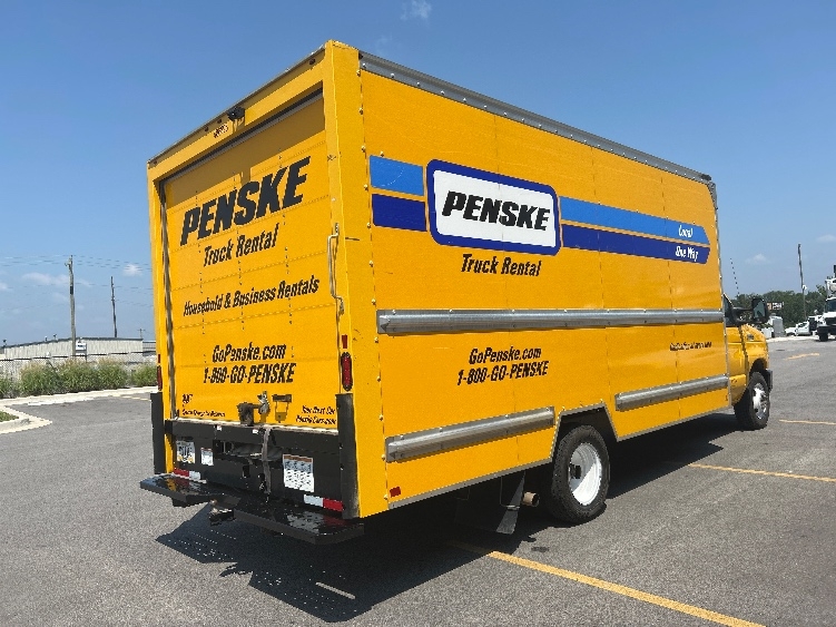 Used 2022 Ford E-350 - photo 12