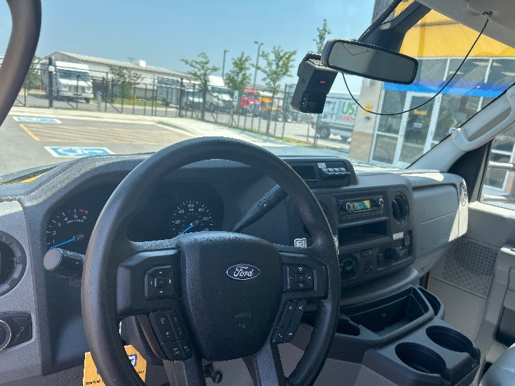 Used 2022 Ford E-350 - photo 15