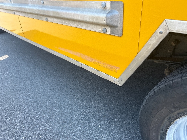 Used 2022 Ford E-350 - photo 25