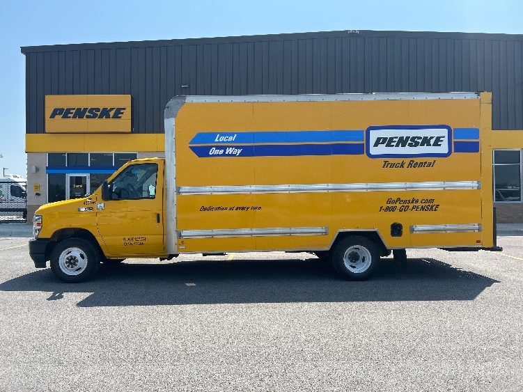 Used 2022 Ford E-350 - photo 6