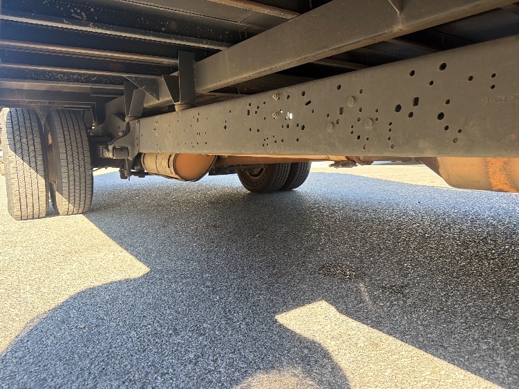 Used 2022 Ford E-350 - photo 16