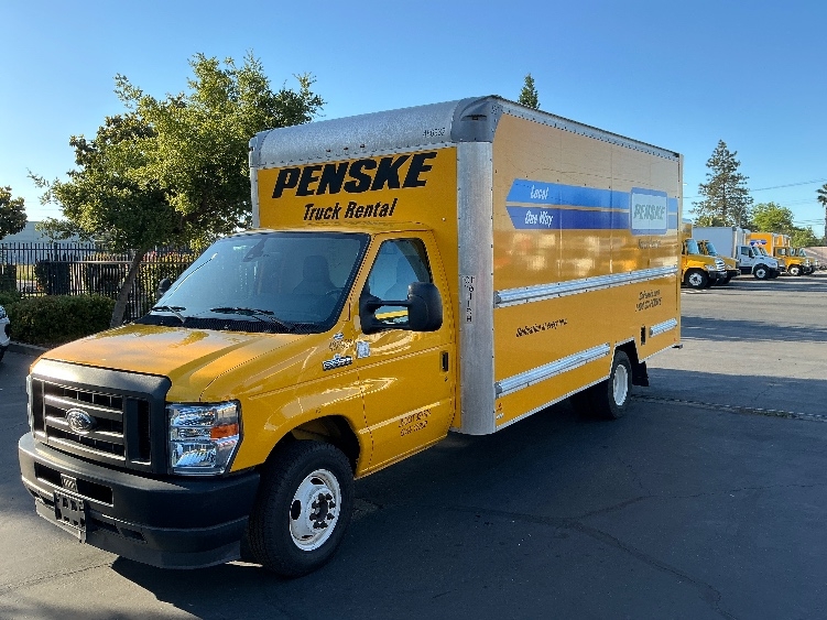 Used 2022 Ford E-350 - photo 5