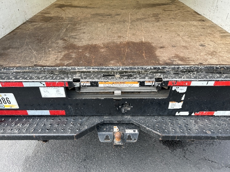 Used 2022 Ford E-350 - photo 12