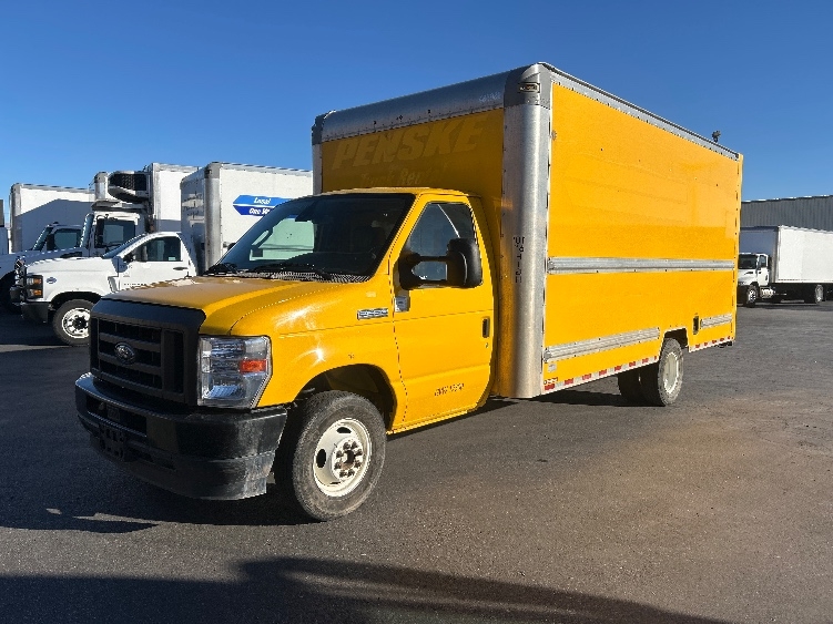 Used 2022 Ford E-350 - photo 5