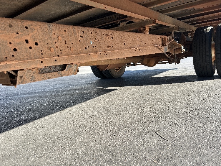 Used 2022 Ford E-350 - photo 7