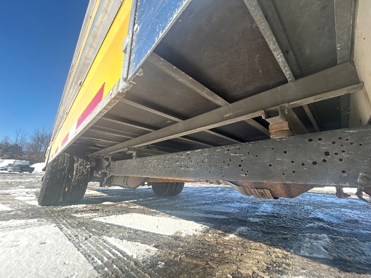 Used 2022 Ford E-350 - photo 16