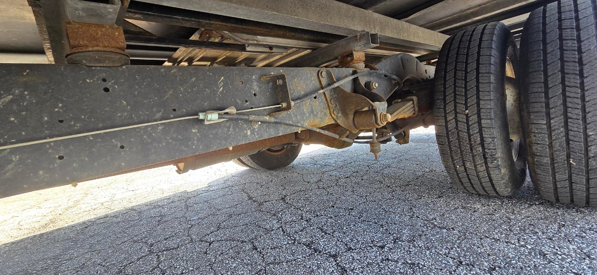 Used 2022 Ford E-350 - photo 7