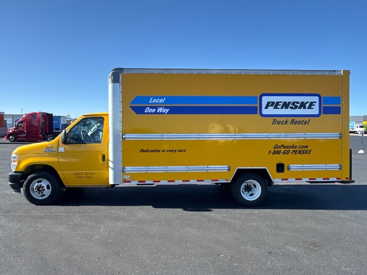Used 2022 Ford E-350 - photo 6