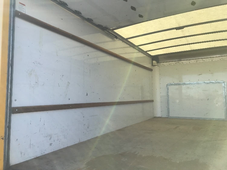 Used 2022 Ford E-350 - photo 13