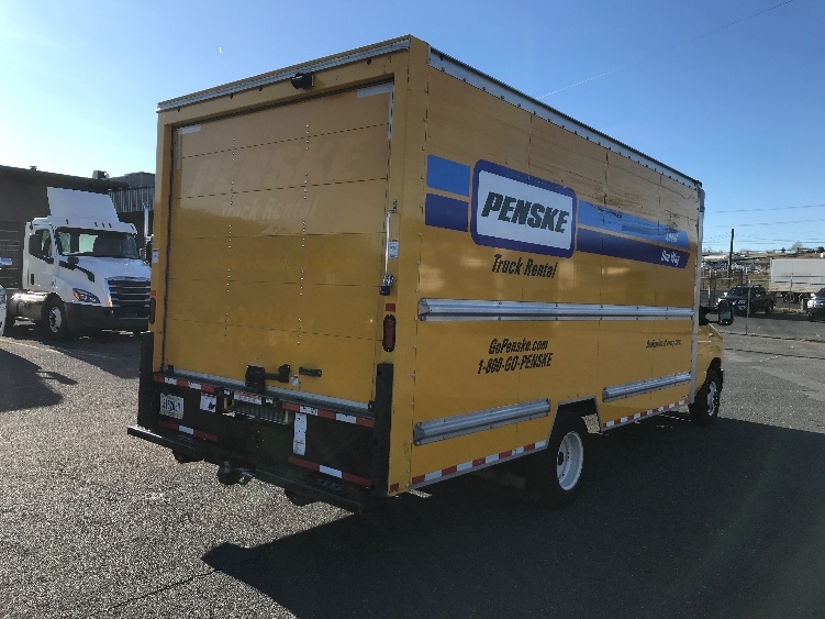 Used 2022 Ford E-350 - photo 15