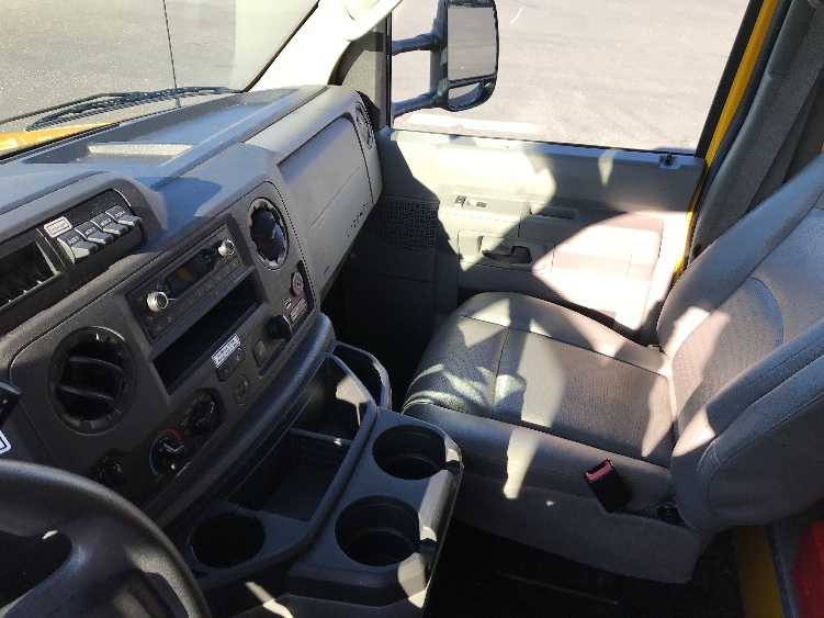 Used 2022 Ford E-350 - photo 21