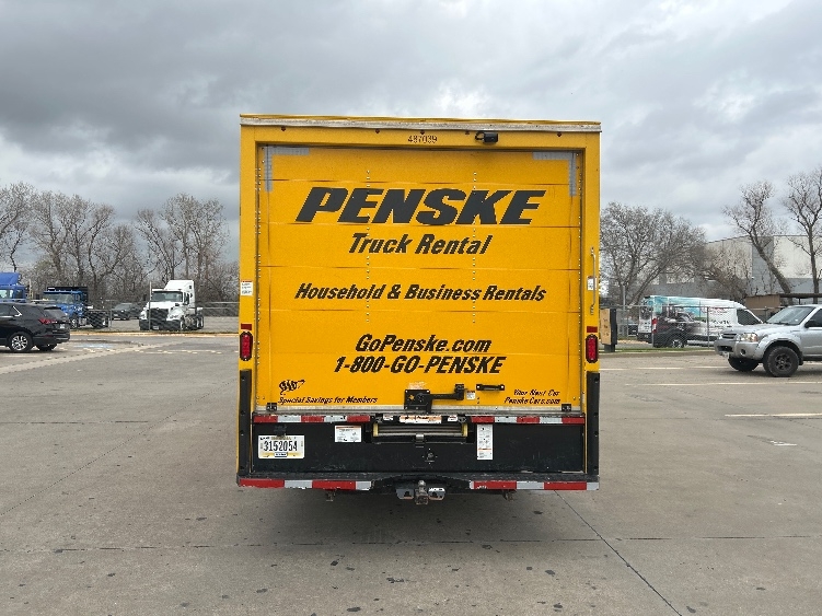 Used 2022 Ford E-350 - photo 9