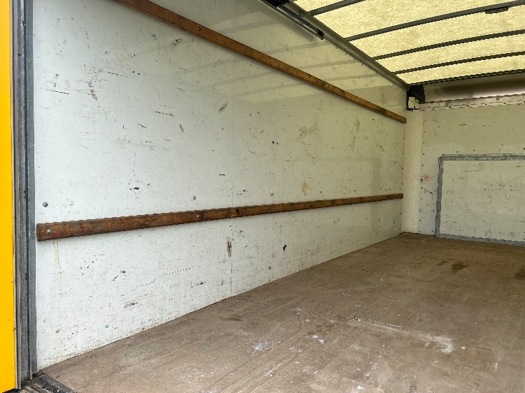 Used 2022 Ford E-350 - photo 13