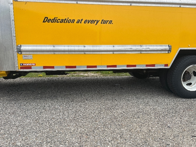 Used 2022 Ford E-350 - photo 7