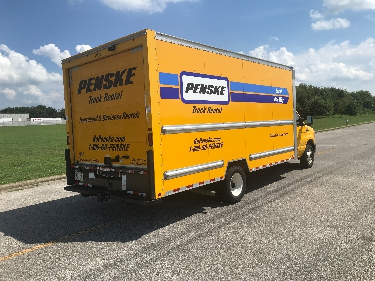 Used 2022 Ford E-350 - photo 15