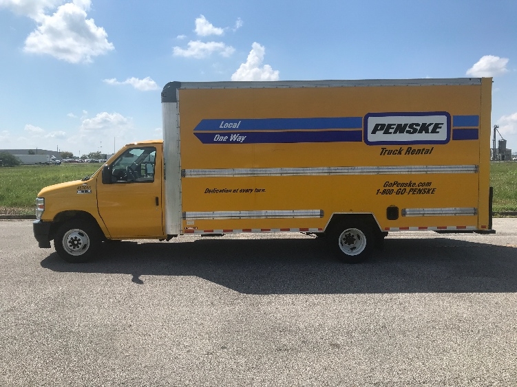 Used 2022 Ford E-350 - photo 6