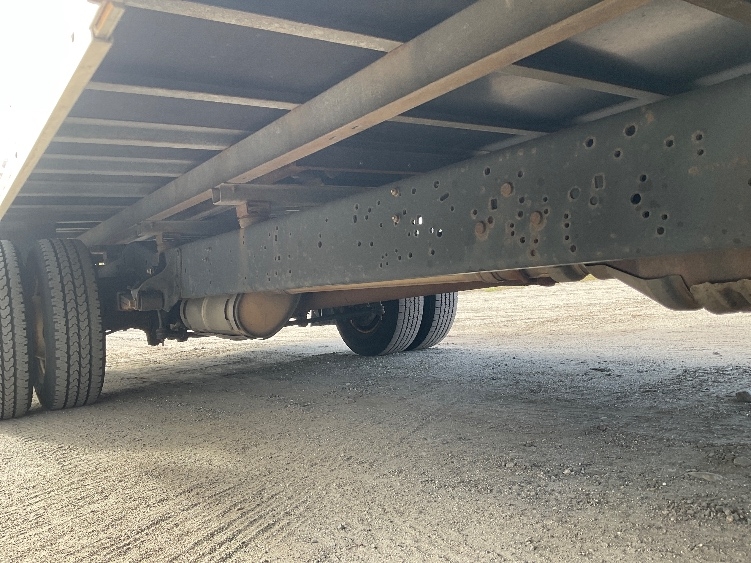 Used 2022 Ford E-350 - photo 16