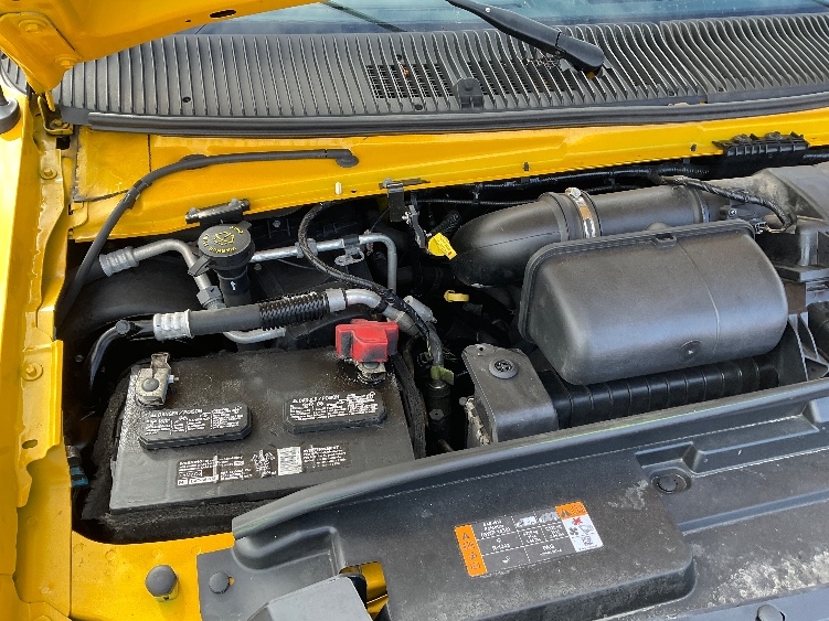 Used 2022 Ford E-350 - photo 25