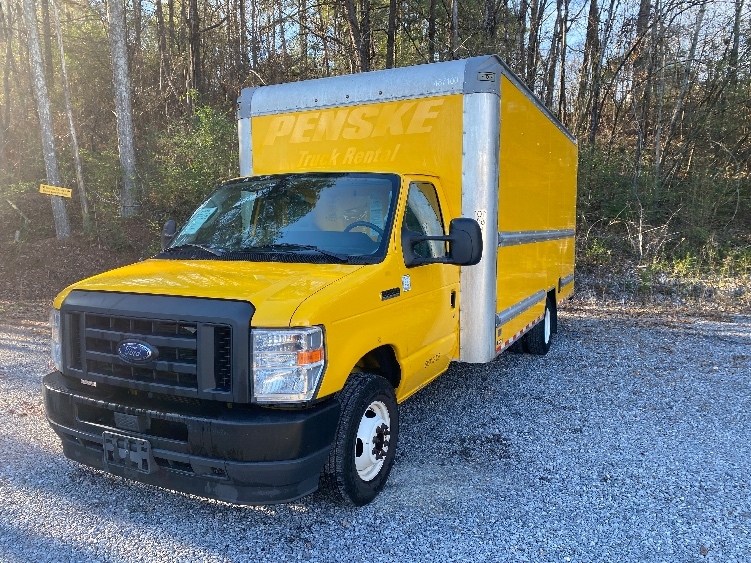 Used 2022 Ford E-350 - photo 5